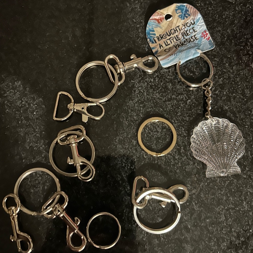 Shell Keychain as replacement key rings and key holders
